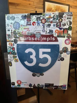 BurbSec|Minneapolis IRL Photo 2