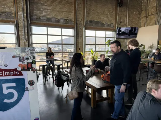 BurbSec|Minneapolis IRL Photo 28