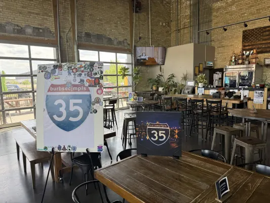 BurbSec|Minneapolis IRL Photo 44