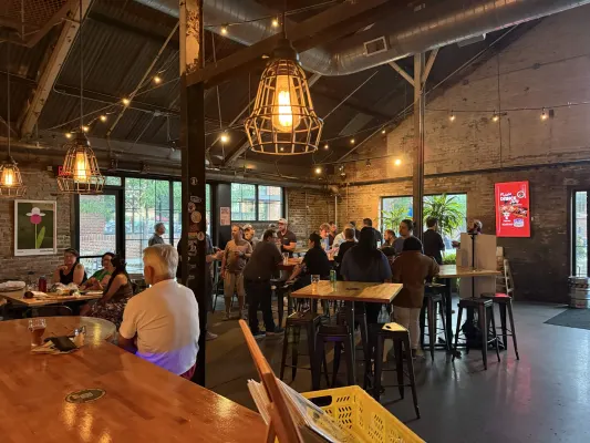BurbSec|Minneapolis IRL Photo 55