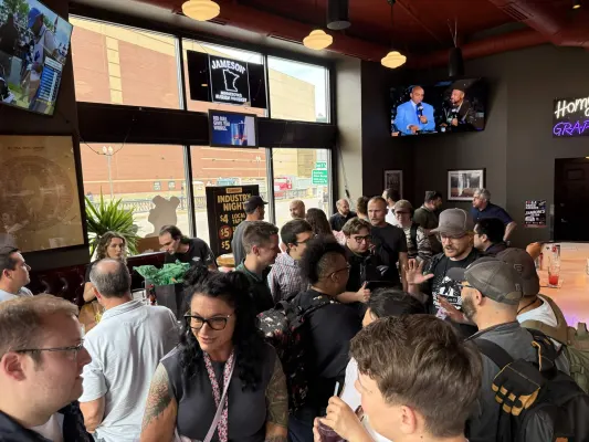 BurbSec|Minneapolis IRL Photo 63