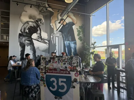 BurbSec|Minneapolis IRL Photo 70