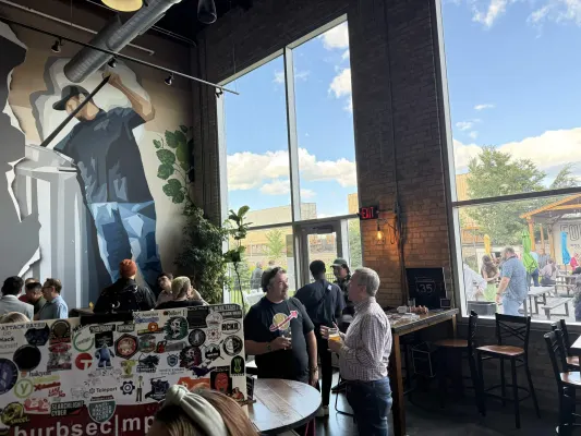 BurbSec|Minneapolis IRL Photo 73