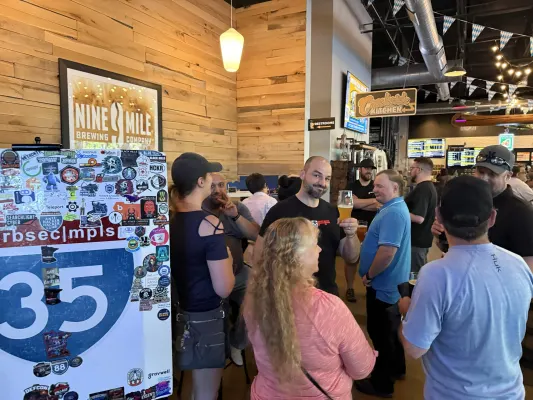 BurbSec|Minneapolis IRL Photo 98