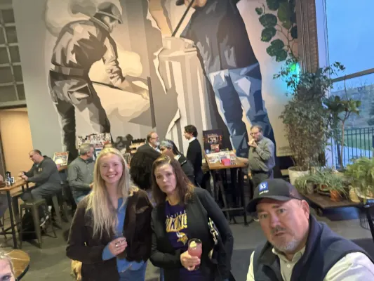 BurbSec|Minneapolis IRL Photo 125