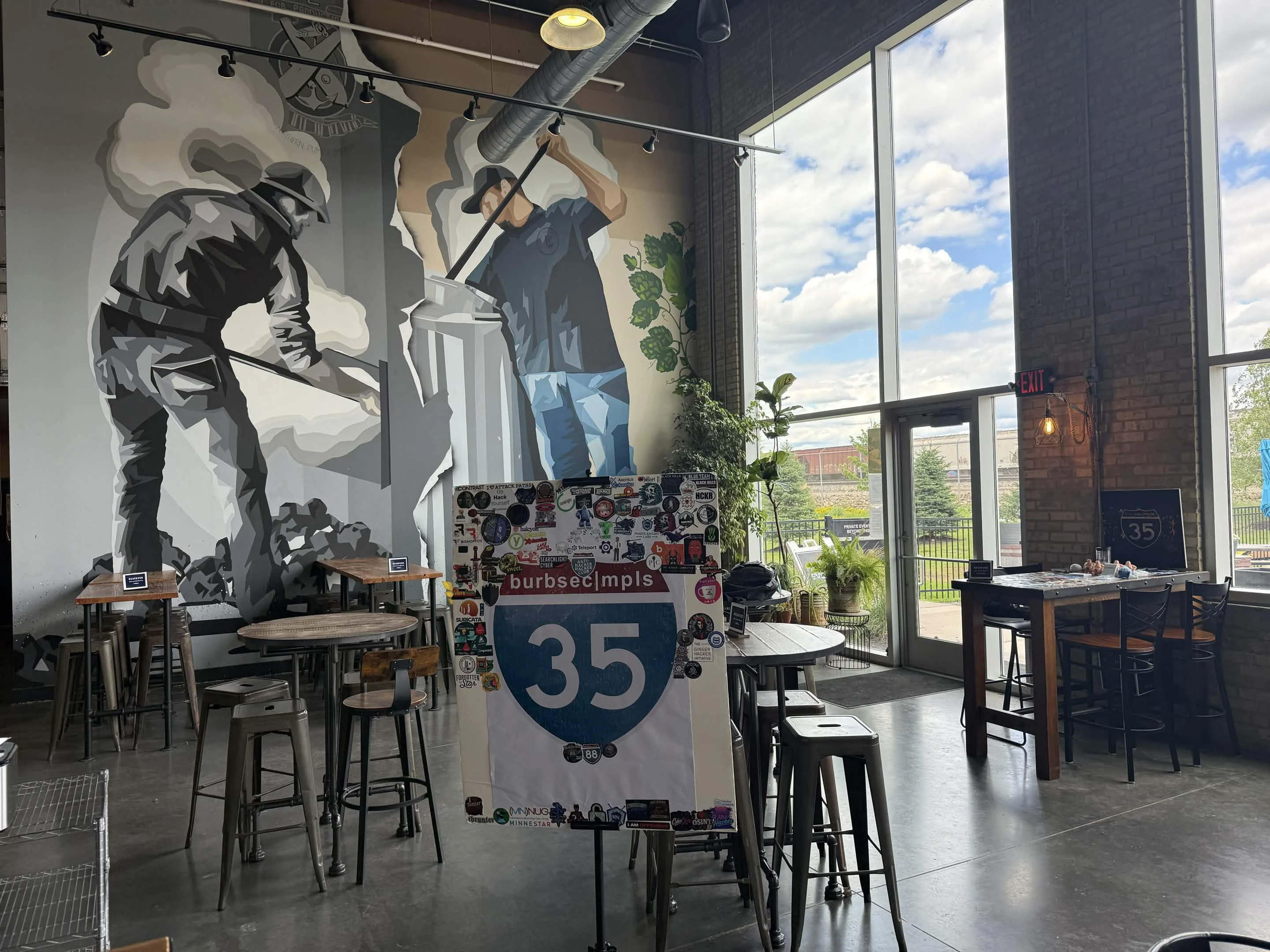 BurbSec|Minneapolis IRL Photo 48